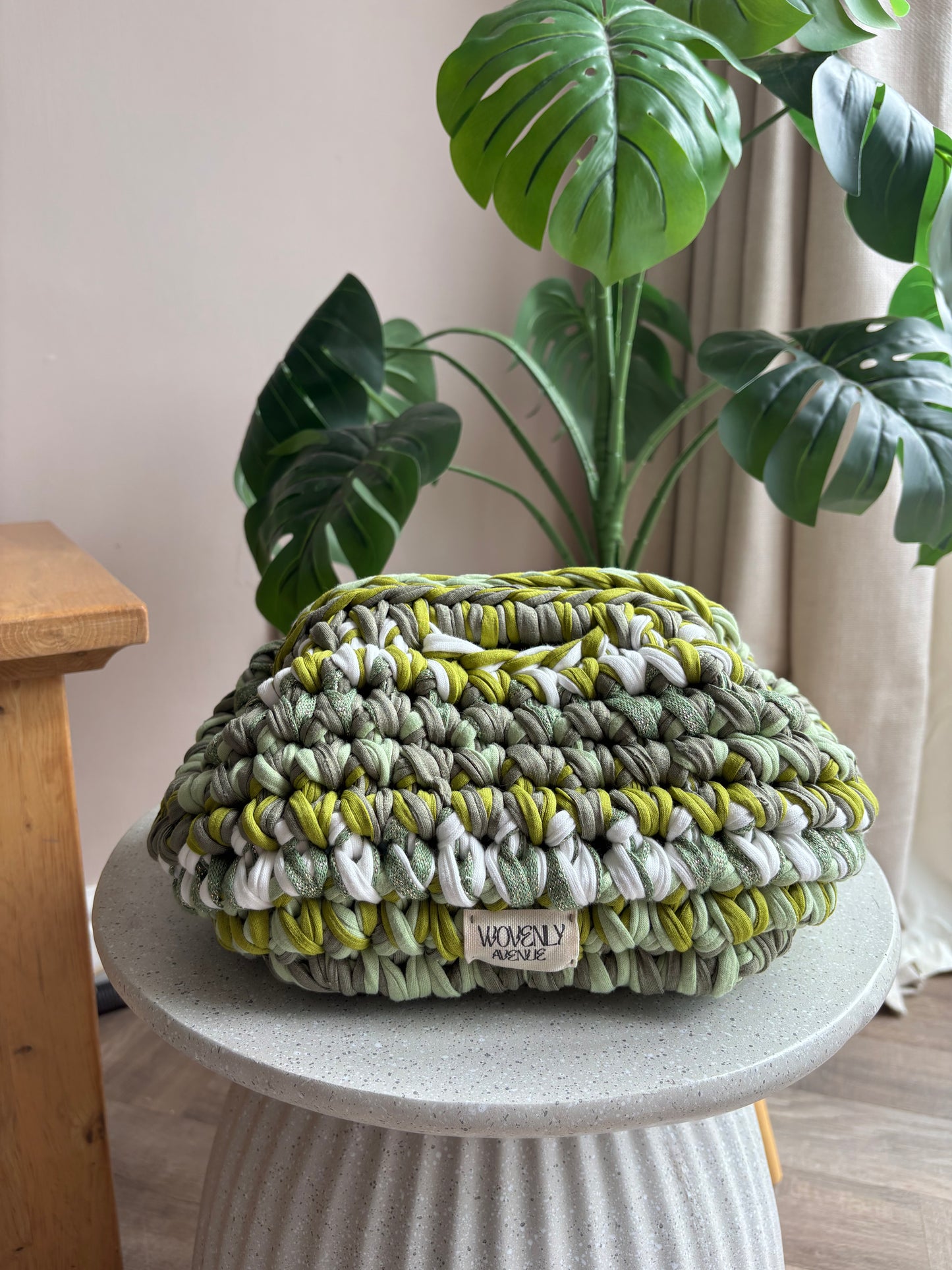 Olive - Clutch